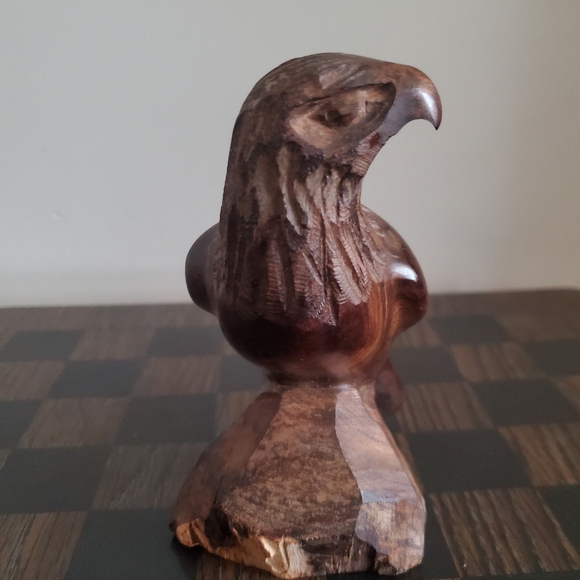 Vintage 1970s ironwood hand carved eagle statue 6" in - Picture 2 of 9